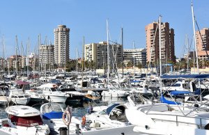 10 x 3.5 متر متررسو القارب Fuengirola مارينا للإيجار