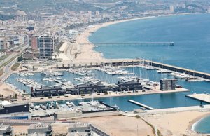 10 x 3.5 متر متررسو القارب مارينا Badalona Barcelona للبيع