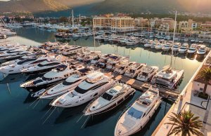 10 x 3.5 متر متررسو القارب مارينا Porto Montenegro للبيع