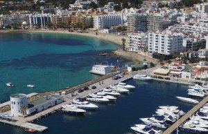 10 x 3.5 متر متررسو القارب Santa Eulalia مارينا للإيجار