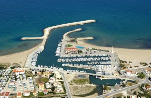 10 x 4 متر متررسو القارب Club Nautico Oliva مارينا للبيع