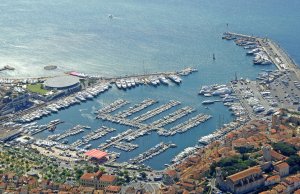 10 x 4 متر متررسو القارب Le Vieux - Port De Cannes مارينا للبيع