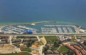 10 x 4 متر متررسو القارب Port Balis مارينا للبيع