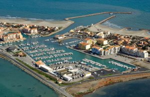 10 x 4 متر متررسو القارب Port de Canet en Roussillon للبيع