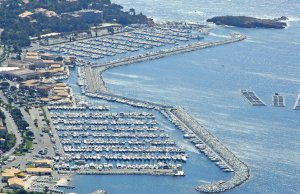 10 x 4.5 متر متررسو القارب Port of Santa Lucia St Raphael للبيع