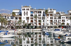 11 x 4 متر متررسو القارب Puerto de la Duquesa للإيجار