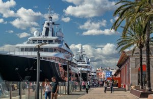 115 x 22 متر متررسو القارب Port Tarraco - Lerida Quay