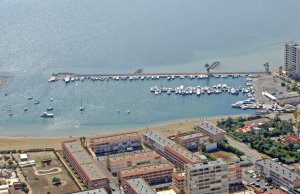 12 x 3.5 متر متررسو القارب Club Nautico La Isleta مارينا للبيع