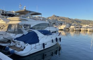 18 x 4.8 متر متررسو القارب Puerto Banus للبيع (with Parking Space included)