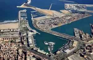 20 x 8 متر متررسو القارب La مارينا de Valencia - Americas Cup Experience مارينا للبيع