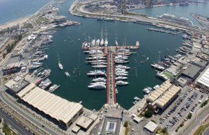 20 x 8 متر متررسو القارب La مارينا de Valencia - Americas Cup Experience مارينا للبيع
