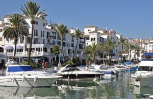 10 x 3 متر متررسو القارب Puerto de la Duquesa للإيجار