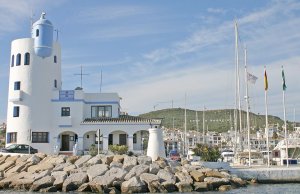 10 x 3 متر متررسو القارب Puerto de la Duquesa للإيجار