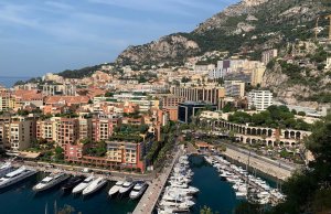 8 X 3 متر متررسو القارب Fontvielle مارينا Monaco للبيع