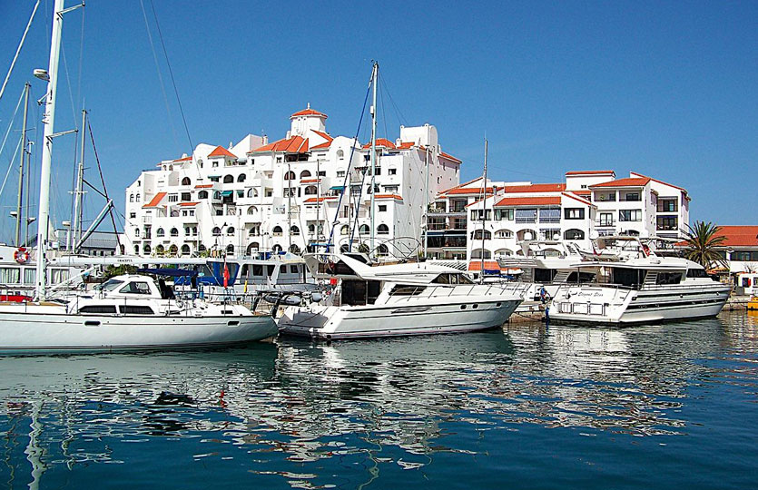 8 x 3 متر متررسو القارب مارينا Bay مارينا للبيع