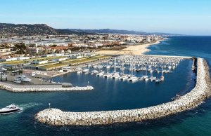 8 x 3 متر متررسو القارب Port Mataro مارينا